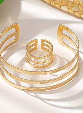 金色镂空女士三层戒指时尚