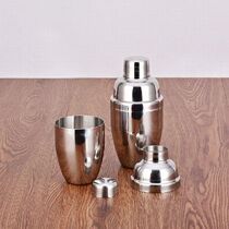 1Pcs 1Pcs 250350550 750ml Stainless Steel Cocktail Shaker