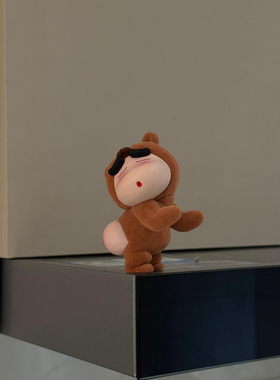 屁屁熊蜡笔小新摆件客厅桌面玄关装饰电视柜家居好物可爱创意手办