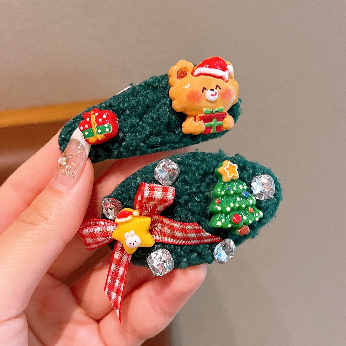 儿童圣诞节发夹毛绒BB夹女童前额刘海夹2026新款碎发卡不伤发宝宝,淘宝优惠券,粉丝福利购,淘宝优惠卷