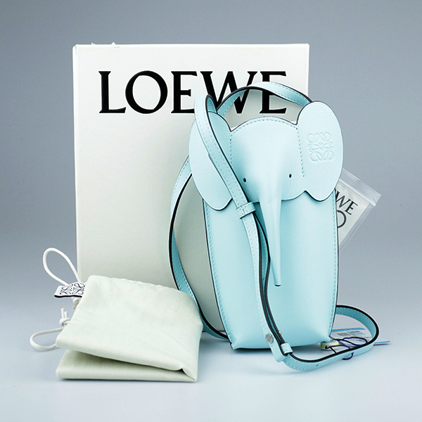 SH「9.5新」LOEWE(罗意威)小象袋水蓝色牛皮斜挎包C623BO2X03 - 图2