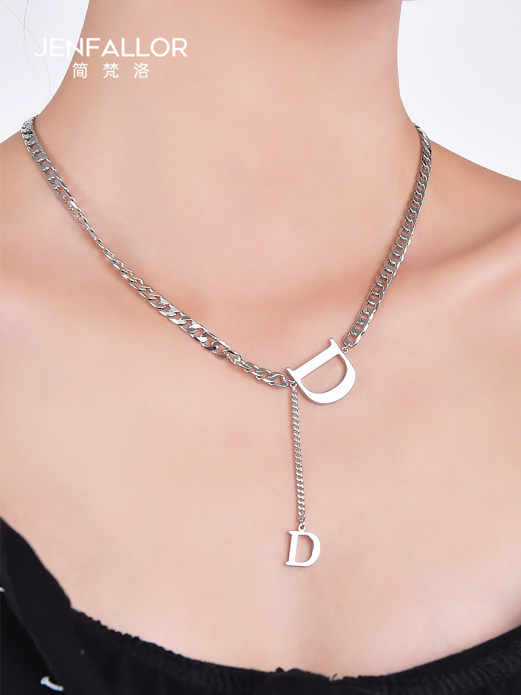 简梵洛小众设计2021新款字母锁骨链 简梵洛项链