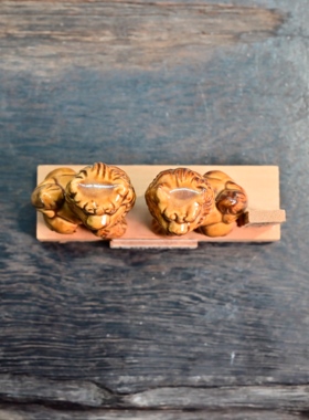 日本冲绳狮子犬陶摆件