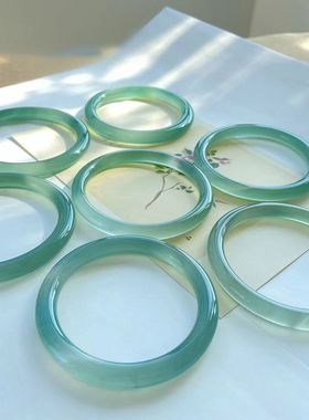 天然玛瑙远山黛8mm玉髓圆条手镯