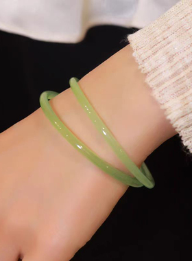 青梅玉髓叮当镯极细一对手镯