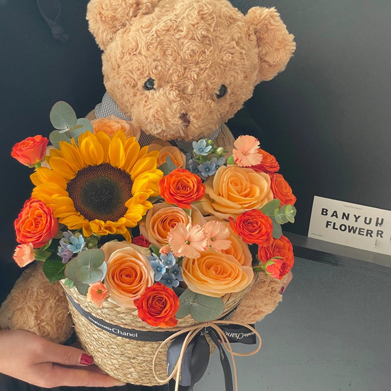 卡布奇诺玫瑰花束小熊抱抱桶鲜花速递同城配送西安成都生日送女友,淘宝优惠券,粉丝福利购,淘宝优惠卷