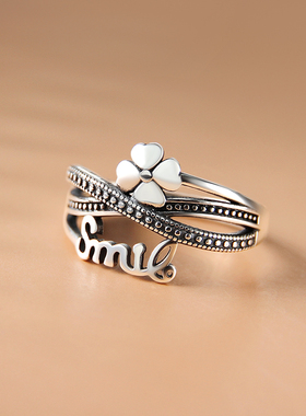 925银微笑复古四叶草通勤风戒指