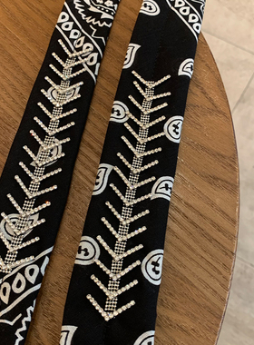 showdigu甜酷水钻颈链