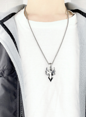 钛钢潮男霸气异形火焰龙剑项链