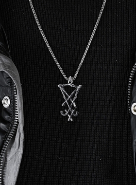 男女钛钢镂空树枝路西法之印项链