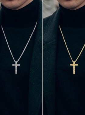 男钛钢凹陷捶打纹十字架吊坠项链
