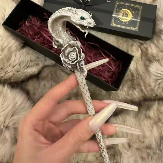 <Harry Potter>Slytherin Snake Court Bone Snake Hairpin Hairpin Film and Television Noble and elegant Ha Mian Gift