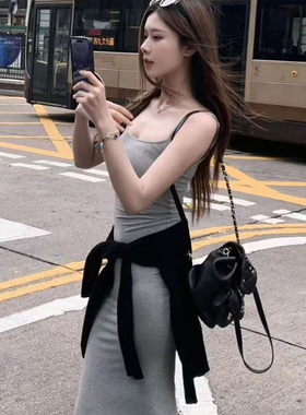 简约黑色针织披肩屁帘女