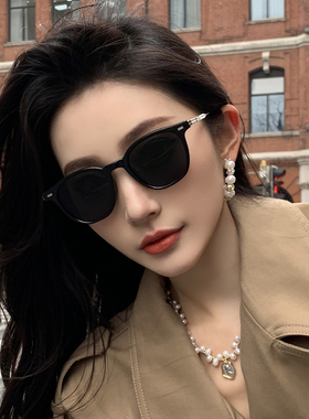 女小脸墨镜遮阳复古高级感