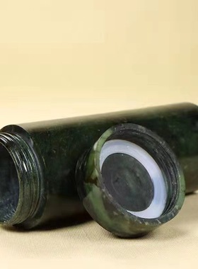 厂家供应藏玉药王石水杯深绿色磁性蛇纹石保温杯玉石茶杯直播供货