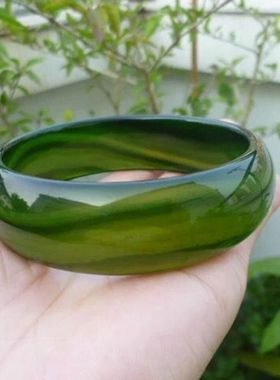 厂家 加宽加厚版A级碧绿色玉髓缠丝玛瑙玉石手镯