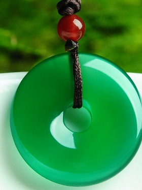 天然绿玉髓平安扣吊坠红绿黄三色玛瑙平安扣绿色玉平安扣