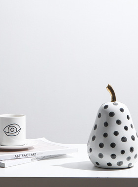 北欧轻奢创意水果造型陶瓷摆件