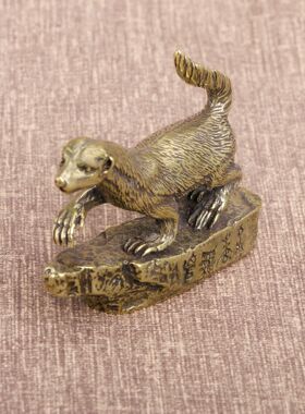 潮爱复古做旧工艺品家居装饰黄铜蜜獾摆件铜雕创意黄铜器厂家