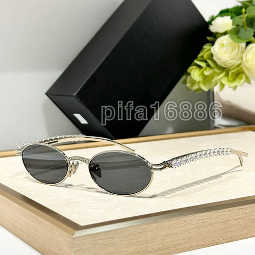 新款 耳钻光学九克拉钻石椭圆饰品带钻眼镜框女高品质barretter - 图1