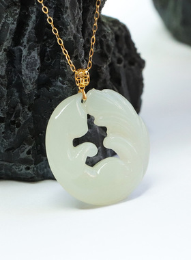 18k金镶天然和田玉吊坠狐狸玉石珠宝甜美可爱少女风时尚个性饰品