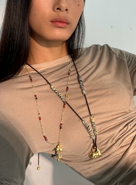 胶囊系列-纹理爱心麂皮项链