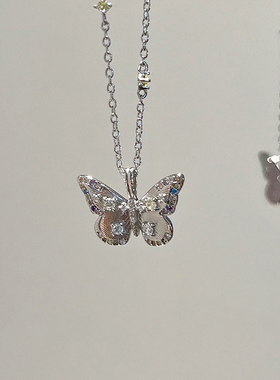 小众银色蝴蝶吊坠项链女