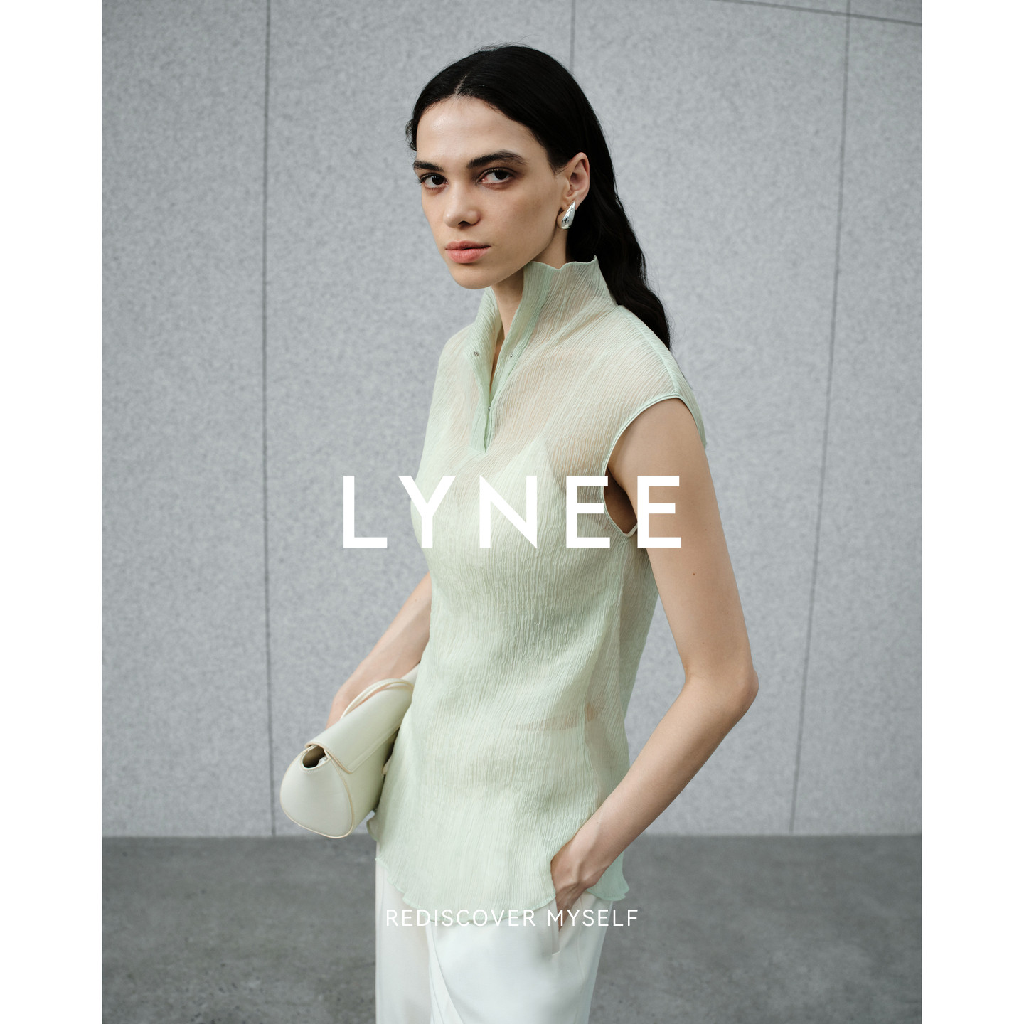 LYNEE【褶裥】透透纱无袖立领打底衬衫女内搭叠穿白衬衣2026新款,淘宝优惠券,粉丝福利购,淘宝优惠卷