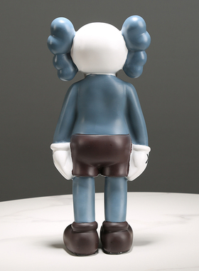 现代潮牌雕塑树脂摆件样板房