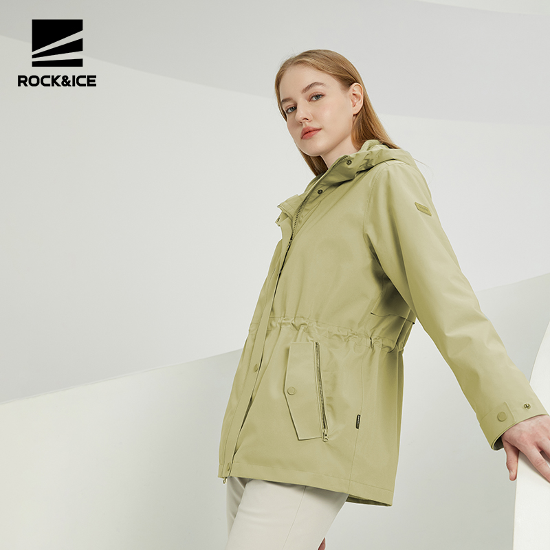 ROCKICE冲锋衣女款三合一户外防风防水风衣外套加绒保暖登山服 - 图2