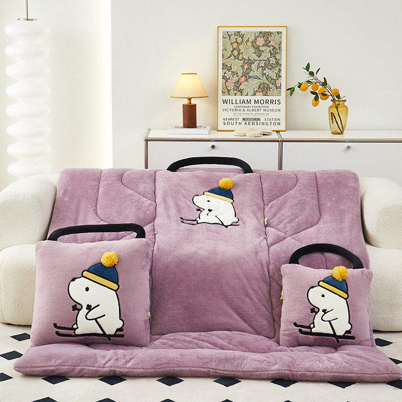 2024新款秋冬加厚抱枕被长毛绒雪橇熊靠垫被手提肩带款,淘宝优惠券,粉丝福利购,淘宝优惠卷