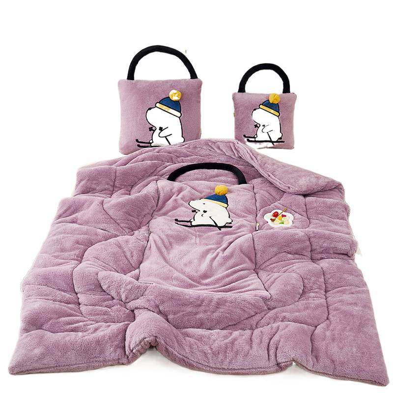 2024新款秋冬加厚抱枕被长毛绒雪橇熊靠垫被手提肩带款,淘宝优惠券,粉丝福利购,淘宝优惠卷