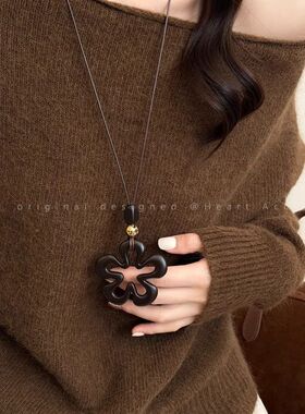 镂空花朵蜡绳项链女2026新款高级感挂脖毛衣链高级感长款配饰