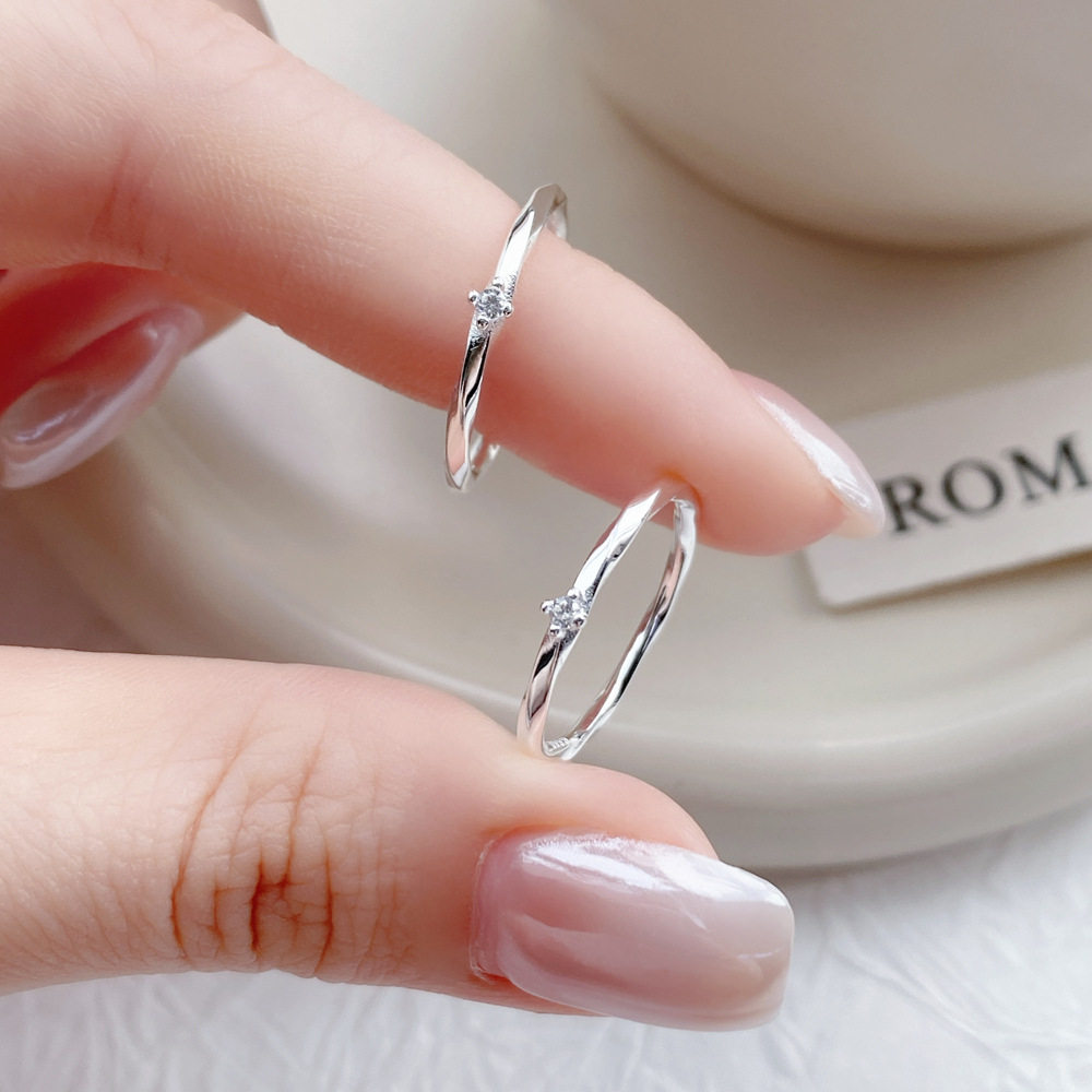 S999 sterling silver Möbius single diamond tail ring