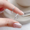S999 sterling silver Möbius single diamond tail ring