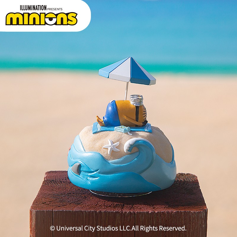 LOTS 环球影业小黄人正版周边音乐盒沙滩八音盒生日礼物女生儿童