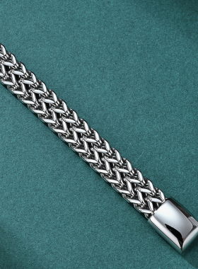 AKAK篮球男孩钛钢古巴手链