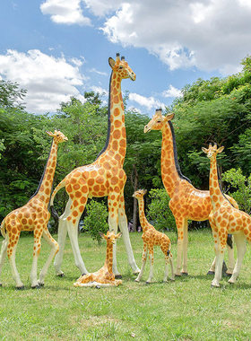 仿真长颈鹿景观雕塑玻璃钢户外动物大型落地景区摆件园林草坪装饰