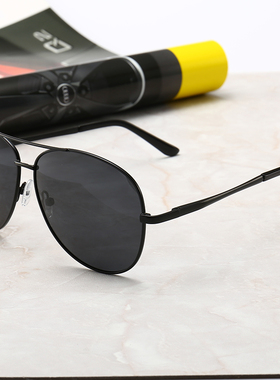 太阳眼镜开车防紫外线偏光镜驾驶镜墨镜2026新款复古蛤蟆镜