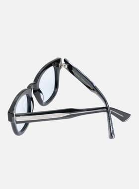 MessyWeekend Austin Reveal 太阳眼镜 HBX