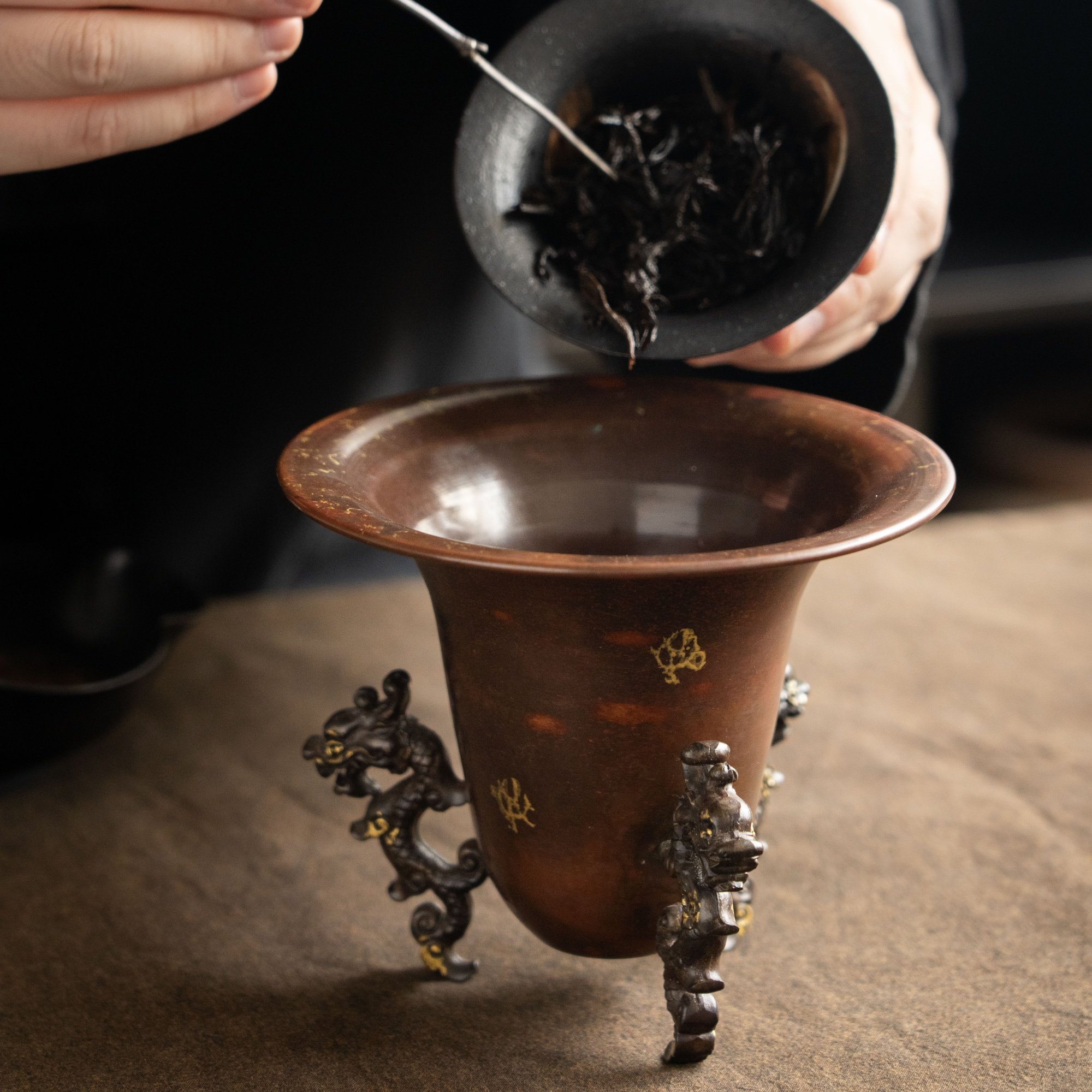 归鸿新中式建水茶空间会客厅托鼎摆件纯铜茶渣缸精致大容量废水盂,淘宝优惠券,粉丝福利购,淘宝优惠卷