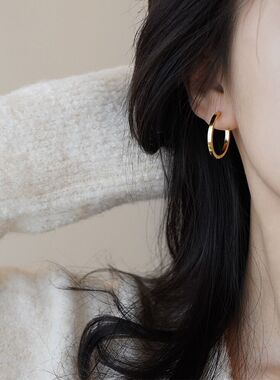 小众设计感高级法式圈圈耳环女