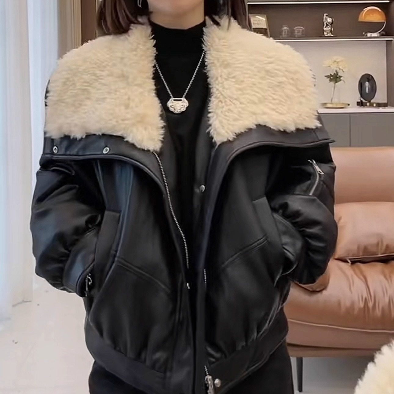 羊羔毛大领子加绒皮衣女冬季加厚保暖2025新款宽松显瘦蛋白皮夹克,淘宝优惠券,粉丝福利购,淘宝优惠卷