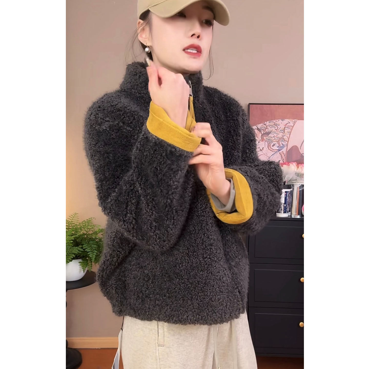 2025新款拼色毛毛外套女冬季加厚保暖高级感宽松短款加绒立领夹克,淘宝优惠券,粉丝福利购,淘宝优惠卷