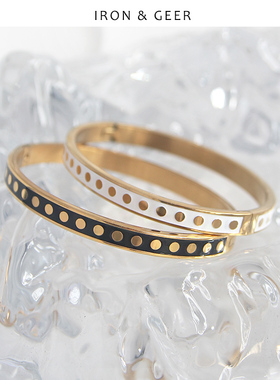 法式黑白珐琅彩波点简约手镯耐看