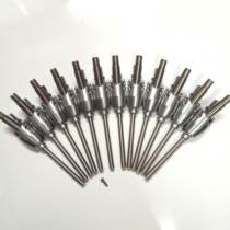 Automatic lock screw machine accessories Flat clamping mouth m3m4 Air blowing type clamping head Anti-turning bird mouth riveting machine deep hole clamping mouth