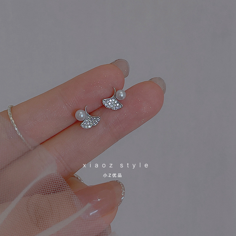 2026新款爆款耳环女精致小耳钉银杏叶仿珍珠耳坠巨好看小巧潮耳饰,淘宝优惠券,粉丝福利购,淘宝优惠卷