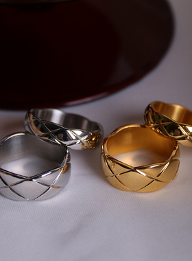 钛钢别样气质小姐姐高级感菱格戒指简约网红女戒