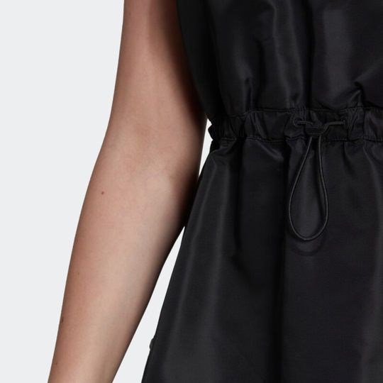 Adidas/阿迪达斯 三叶草女子学院风运动吊带连衣裙 HL9066