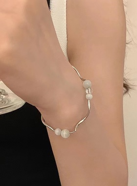 CRIVLA小众设计感猫眼石钛钢冷淡风手链简约百搭ins高级感手饰女